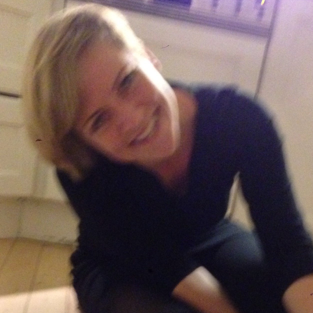 Röntgenläkare, feminist, mamma, livsbejakande, glad och klok. (i osorterad ordning)
