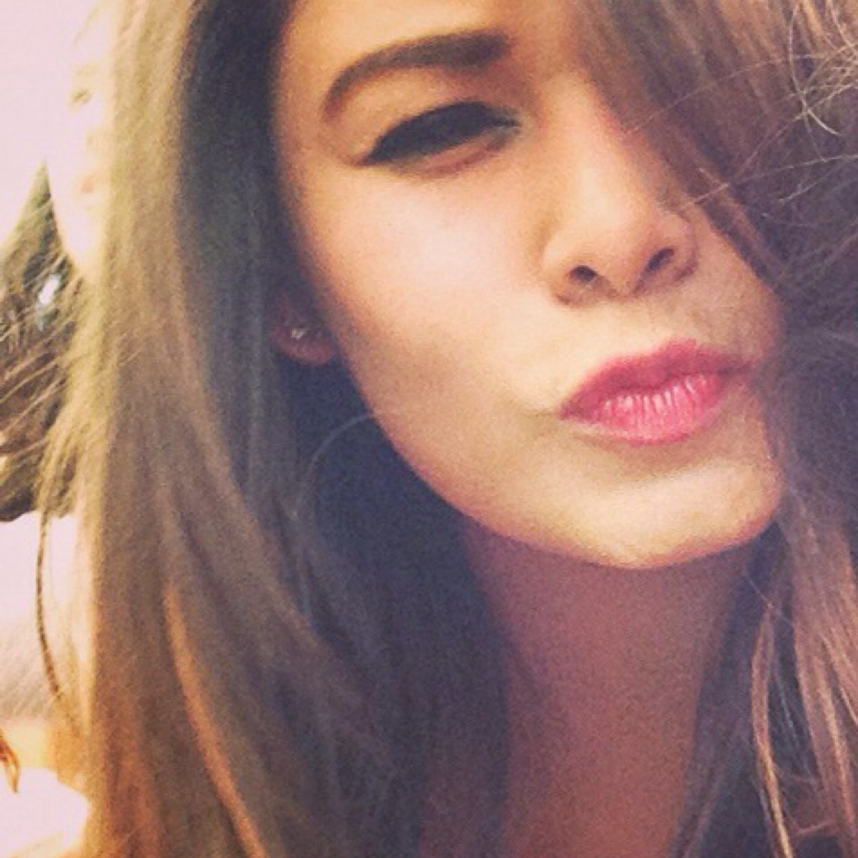 Danyrive1's profile picture. No es grande aquel que nunca falla si no el que nunca se da por vencido