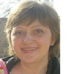 Живу в городе Волгограде. У меня трое детей и две прекрасные внучки