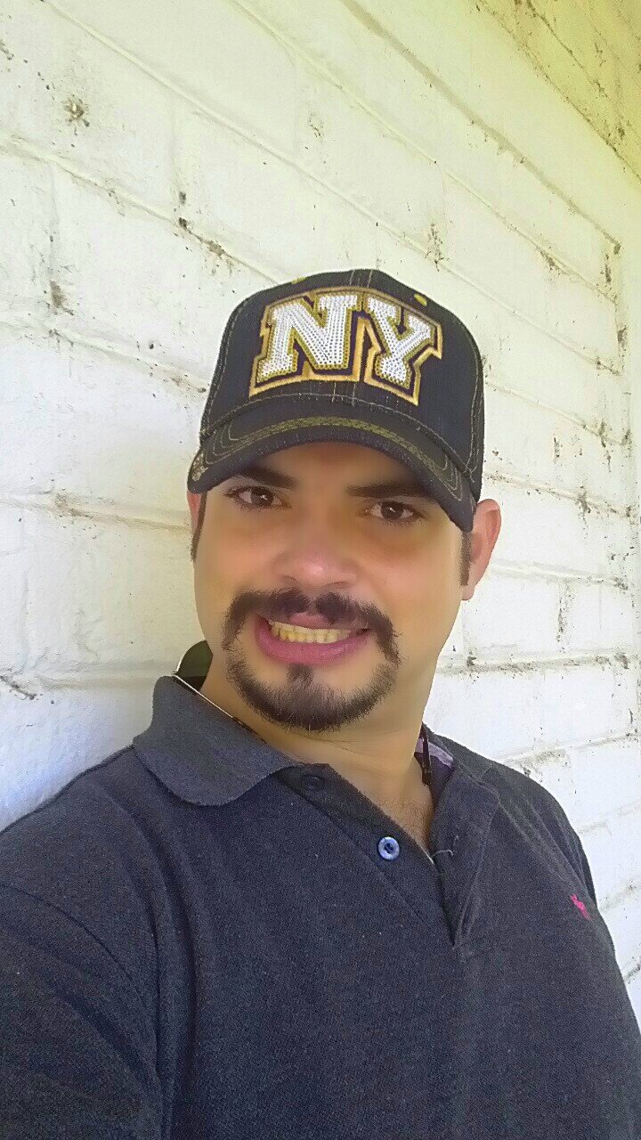 _happyday77's profile picture. 