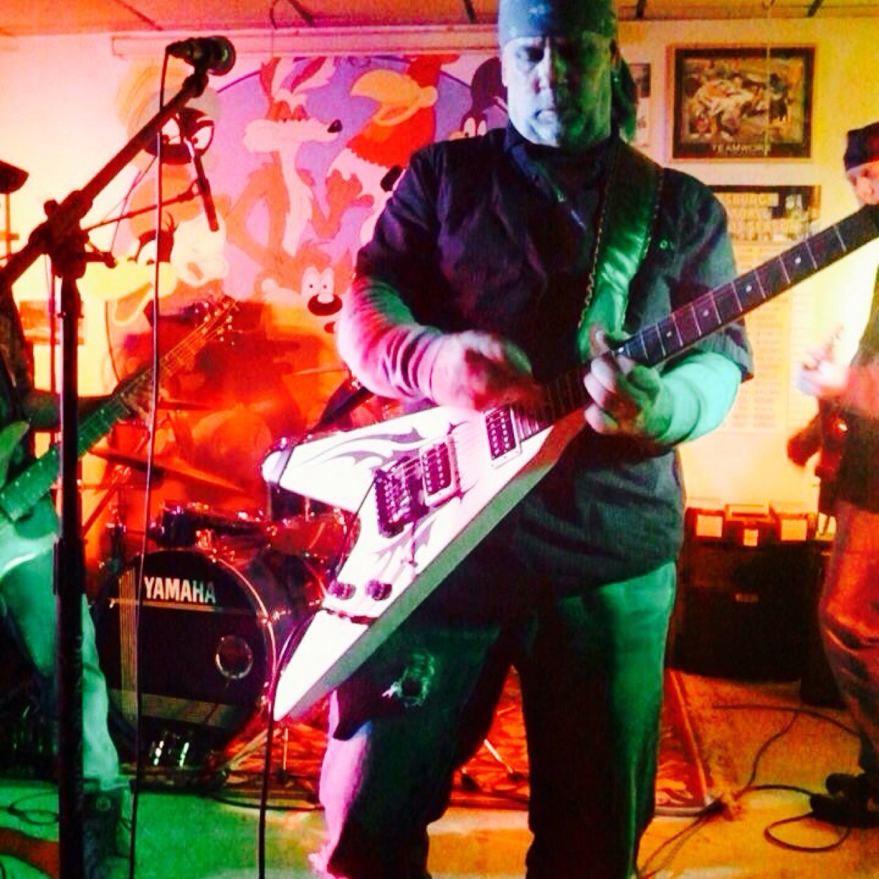 greg_dunsmore's profile picture. Born in Cincinnati,moved to Pittsburgh,grew up in Hawai'i, love sports,surfing,the outdoors, and most of all music! Lostsouls band! rock n roll baby!