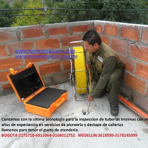 Plomeros Bogota es la empresa lider en servicio de plomeria en Bogota y Medellin, contamos con maquinaria especializada. Linea Facil 717 1710