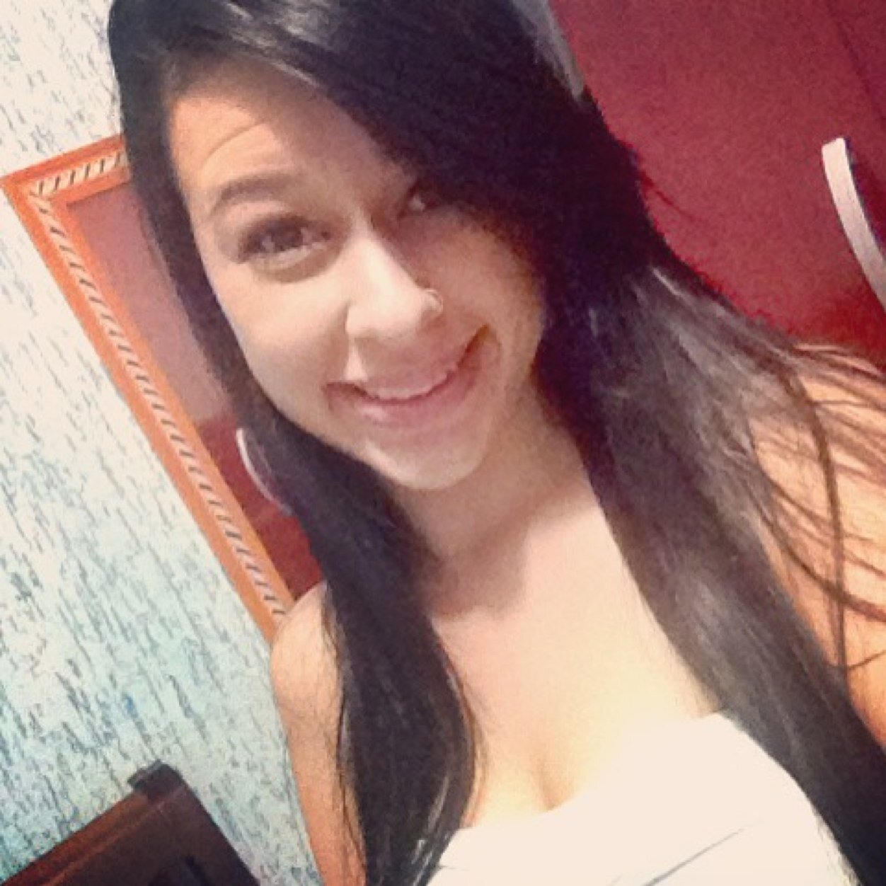 17 anos, libriana,morena, são paulina, chocolate, cinema, amigos, familia,esmalte, coca, celular,internet, Deus,sonhar *-*