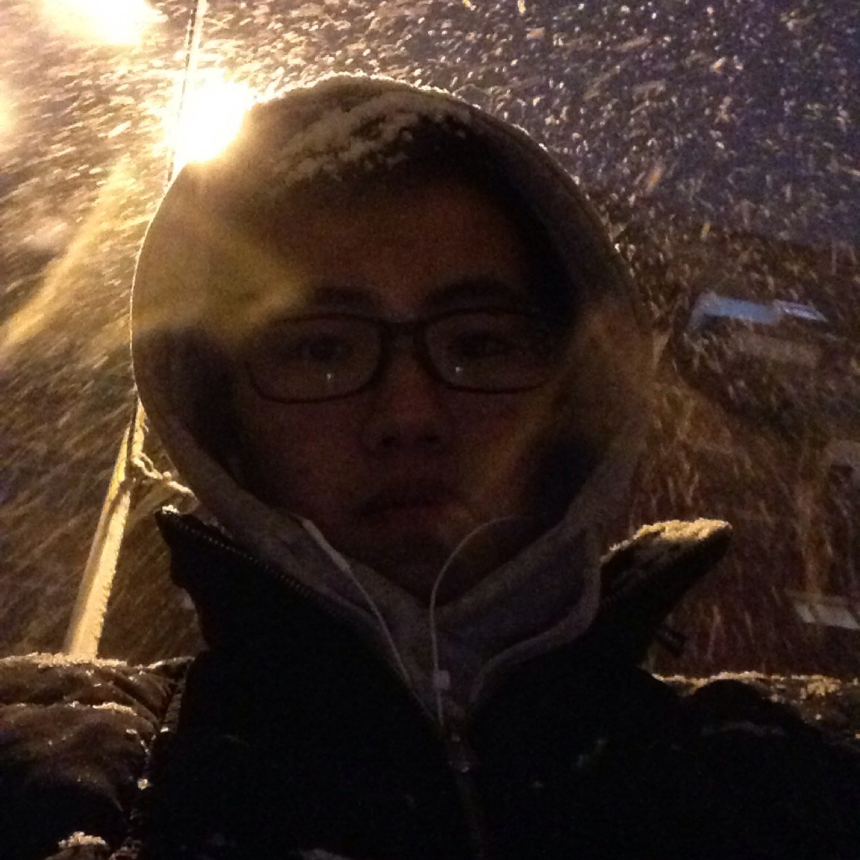 MunGuunuuMnG's profile picture. Би тэгээл Мөнгөөнөө шүү дээ.