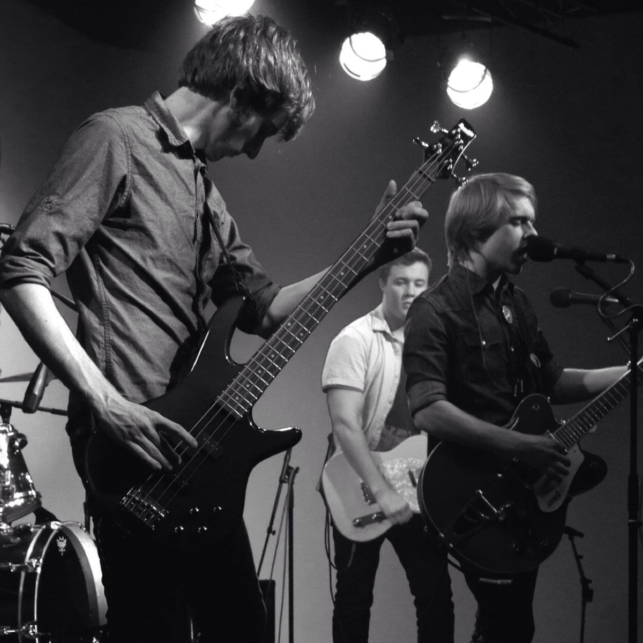 Blues-Rock/Alternative. Consisting of Nick Mayberry (lead guitar), Jeff Andrus (percussion), Chase McKnight (lead vocals), & Andrew McCord (bass guitar)