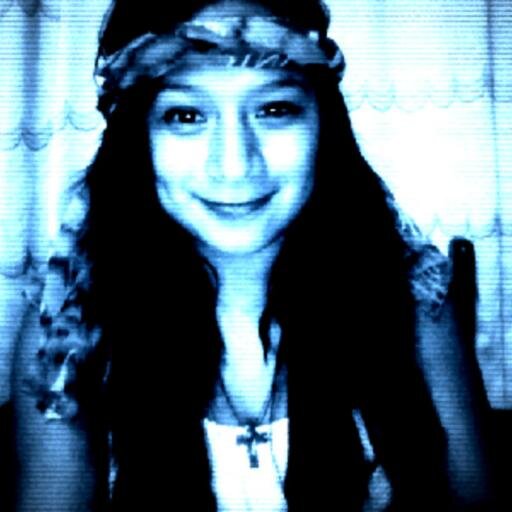 Hoolí, soy una chica muy sociable &  muy divertida ((: / Me hago cargo de lo que digo, no de lo que tú entiendas (;.