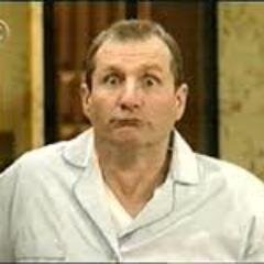 Lyonaziz's profile picture. En gång i tiden stod det något här