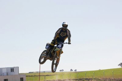 Administrador del club MNGsimracing, amante al motor, subcampeón de castilla la mancha de motocross  en el año 1999,y actualmente retirado. Hobby simracing