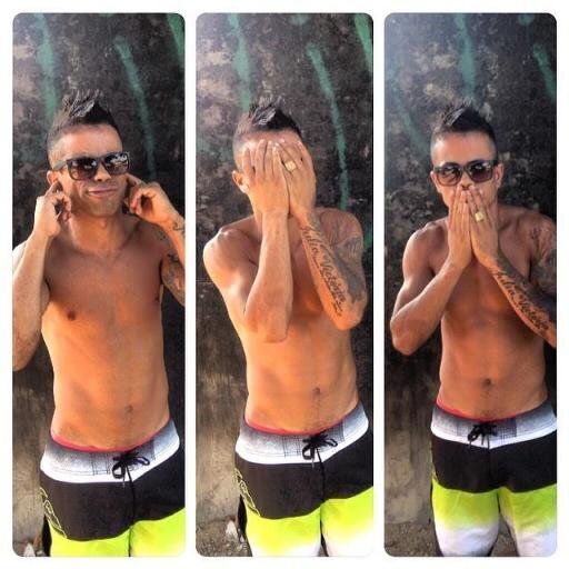 Bunda do Neguinho , Covinha do Gui , Sorriso da Poca ♥ Amo vocês @nk_oficial @McPocahontasBR @mcgui_oficial ♥