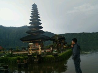 Θɪ̣̇ Sana Senang ϑɪ̣̇ Sini Senang