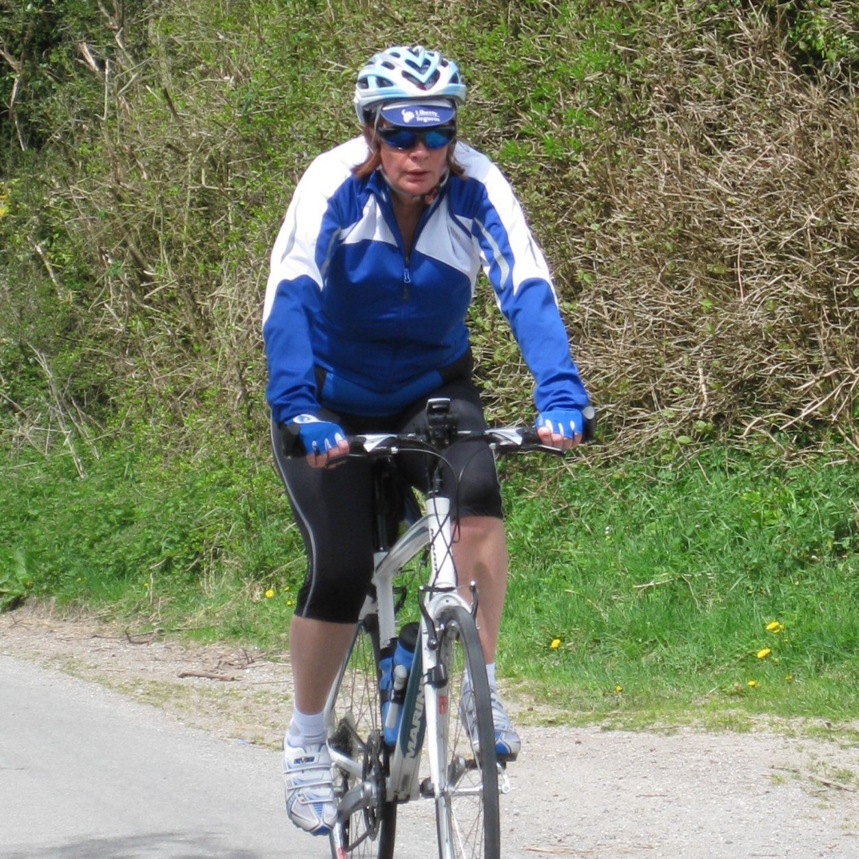Nurse, enjoys cycling, running, open water swimming and loves living by the sea