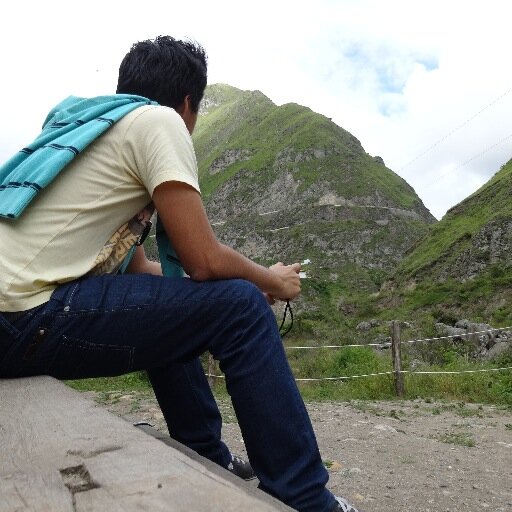 Architect. Music. Nature. 
Estoy en este mundo buscando respuestas