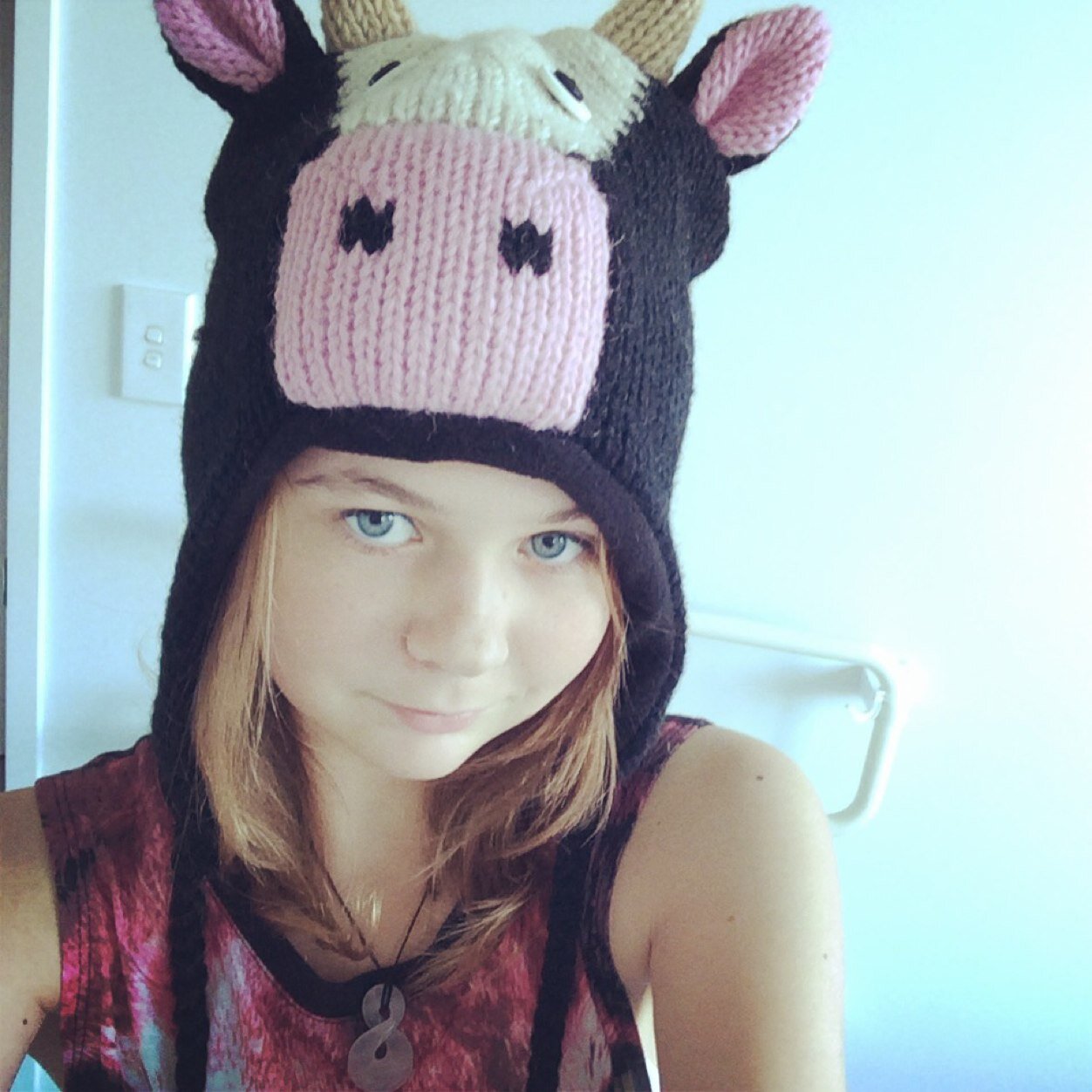 Hello im Sophie !! Please follow my Instagram Sophie_Rhiannon_Moore