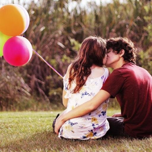 MsjCursi's profile picture. ♡ No me importa tu pasado, siempre y cuando yo esté en tu futuro. ♡