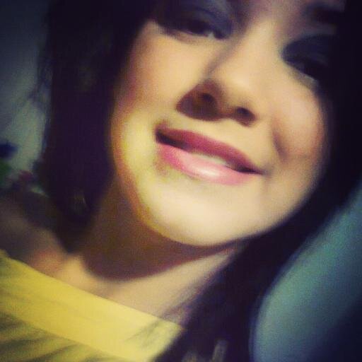 Sorria, mesmo sem motivos.
