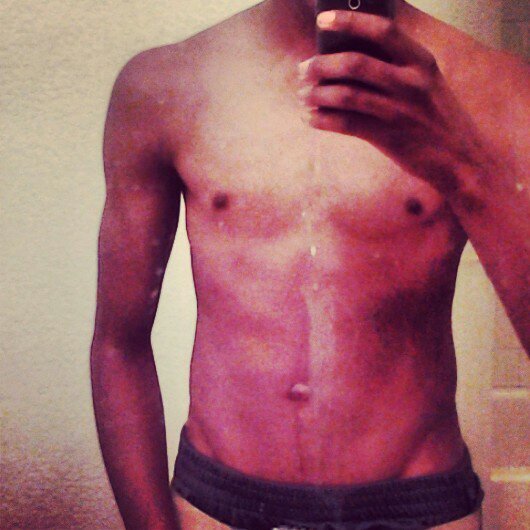 stonrr/youtube gamer/basketball player