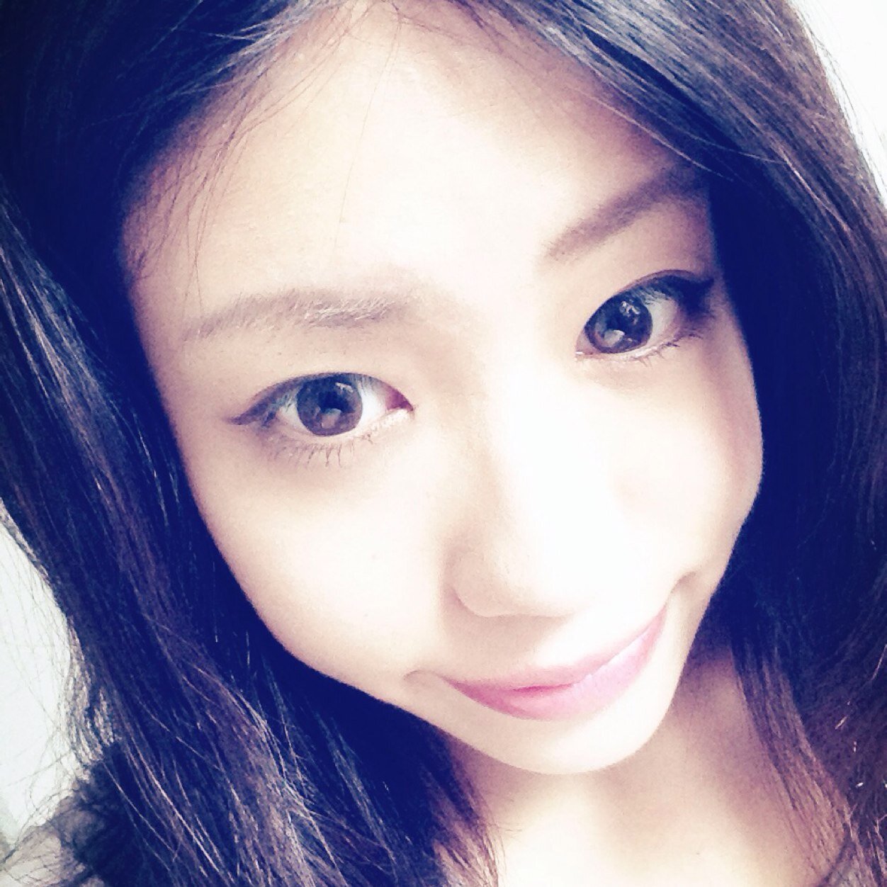 音楽と海外をこよなく愛す２1歳どす！芯を持ってnaturalなかっこいい大人を増やす活動をしています。好きなことを仕事に！love ENTERTAIMENT♡ (@megucha09)公認BOT