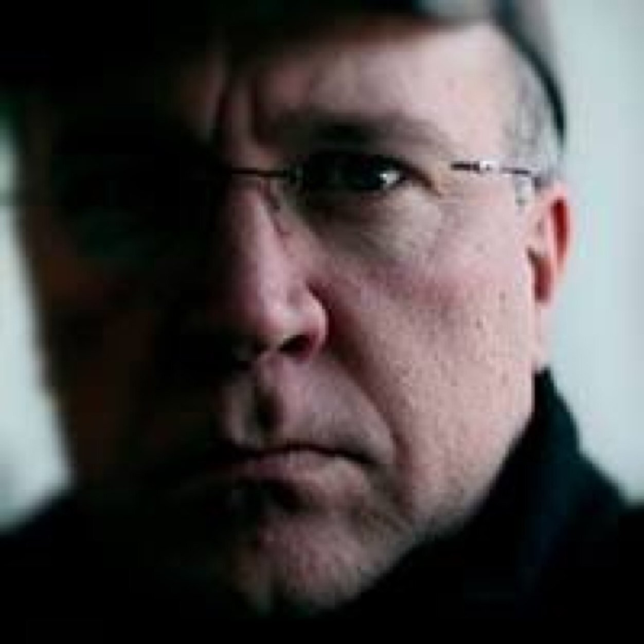 Robert_Hood_'s profile picture. Photography multimedia, motorcycle rider, Americana music fan