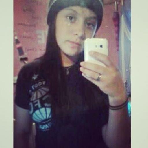 ♥ @1pretobranco_  ♥ (Twitter usado quando o outro bloqueia rs) siga-me lá @httpskakau ♥ te amo gemia ♥