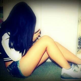 araesy's profile picture. im just to simple I setia :*