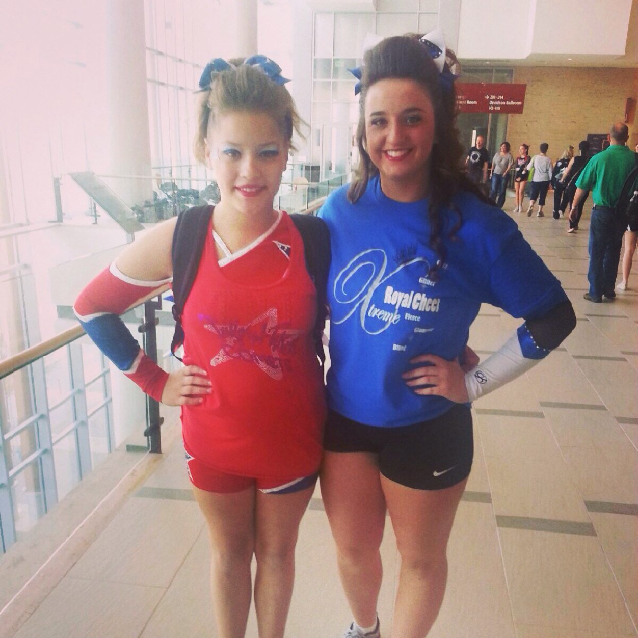 180Cheer's profile picture. 