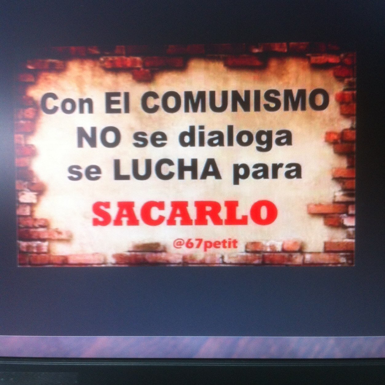 Aborigen venezolano, Anti-chavista, Anti-CastroMasburrista. ¡¡¡MASBURRO RENUNCIA YA!!! ¡¡¡MUERTE AL SOCIALISMO/COMUNISMO!!!