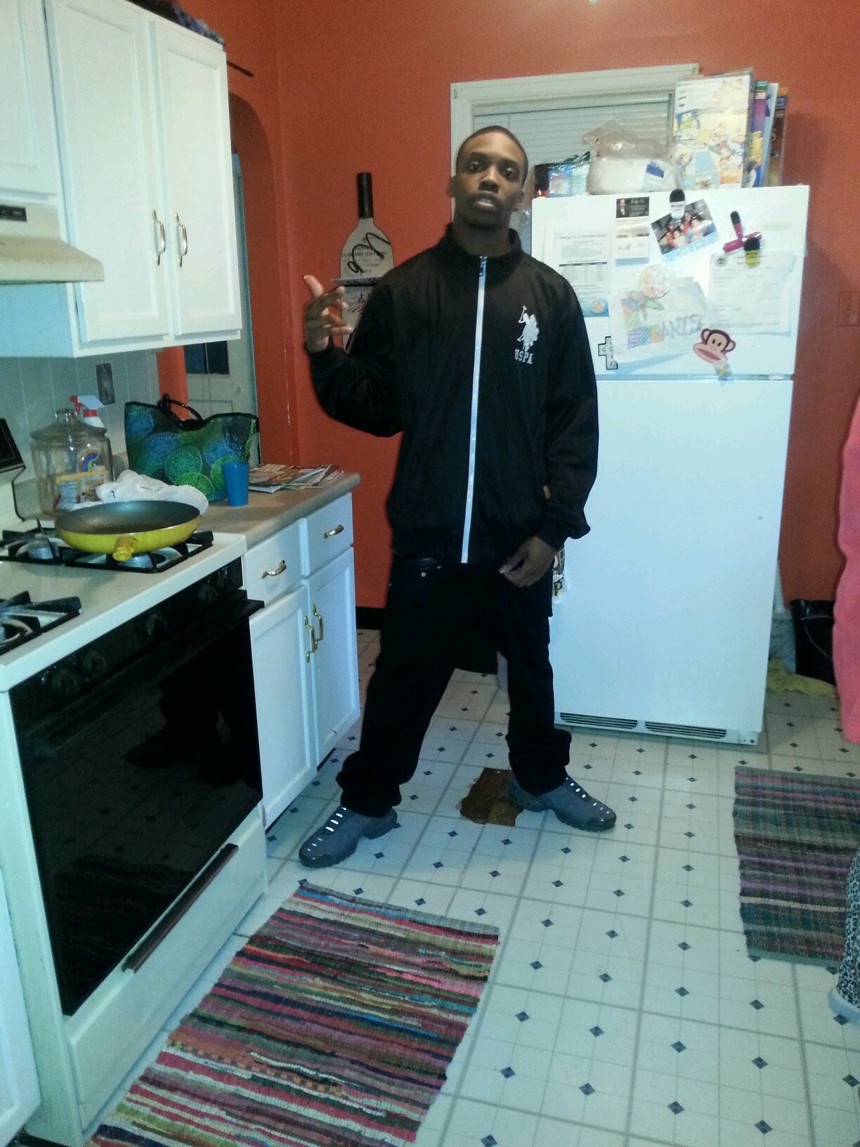 Hustle up out da drought #Teamdaddy #TeamSmoove #TeamMamasBoy #TeamHustle Follow me on insta @doinit_4smoove