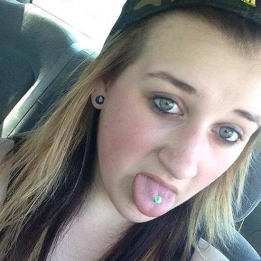 teencuttie12's profile picture. sup bitches xD