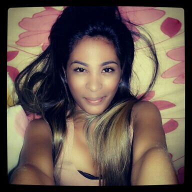 mikamanu21's profile picture. 