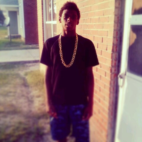 Im single ready to mingle :)
