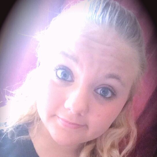 97bf8b01fde846d's profile picture. Bailey is my name !! I'm weird and proud ! I play saxaphone ! { fear doesn't shut u down it wakes you up !! .. }. to infinity and beyond ! :p