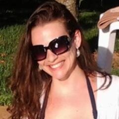 anaclvic's profile picture. Graduada em Enfermagem e Pedagogia. Pós graduada em Psicopedagogia Institucional.