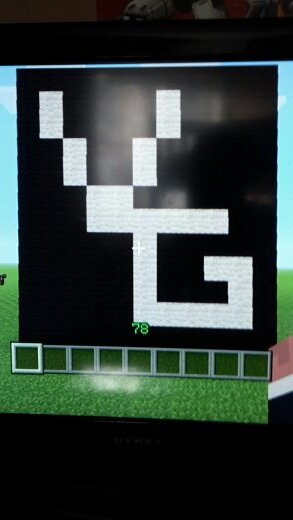 c825e6964403400's profile picture. play hard and do good at it