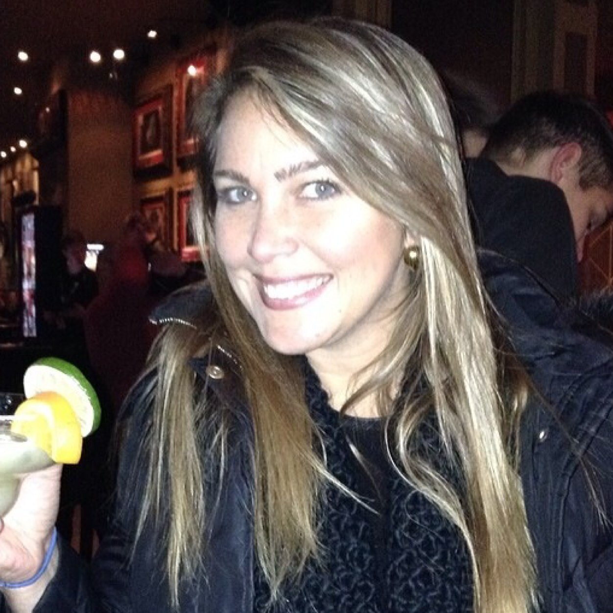 KeillyQ's profile picture. Asesora Inmobiliaria RENTAHOUSE PAMPATAR Mujer trabajadora, me gustan las cosas al derecho ! Una isla maravillosa y feliz con mi vida personal 100%positiva