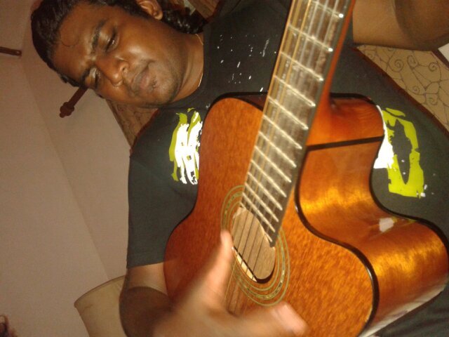 deshanga2's profile picture. 