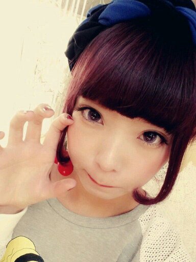 candyぶろがー☺中學二年生の代☺TOKYOうまれ☺      ♡⇢サブ垢/フォロー待ってます✍                                                           http://t.co/pFxYrp1Kj9