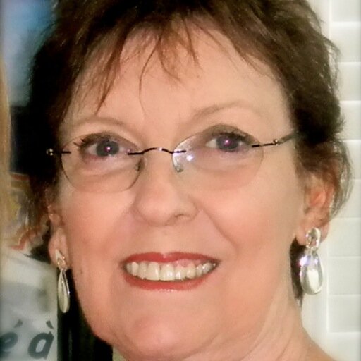 combatina's profile picture. I WANT TRUMP A non-political butt sitting at the WH desk this time around. All POLITICAL donations go to candidates that give bucks 4- something in return!