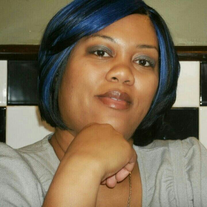 mzkitty001's profile picture. 