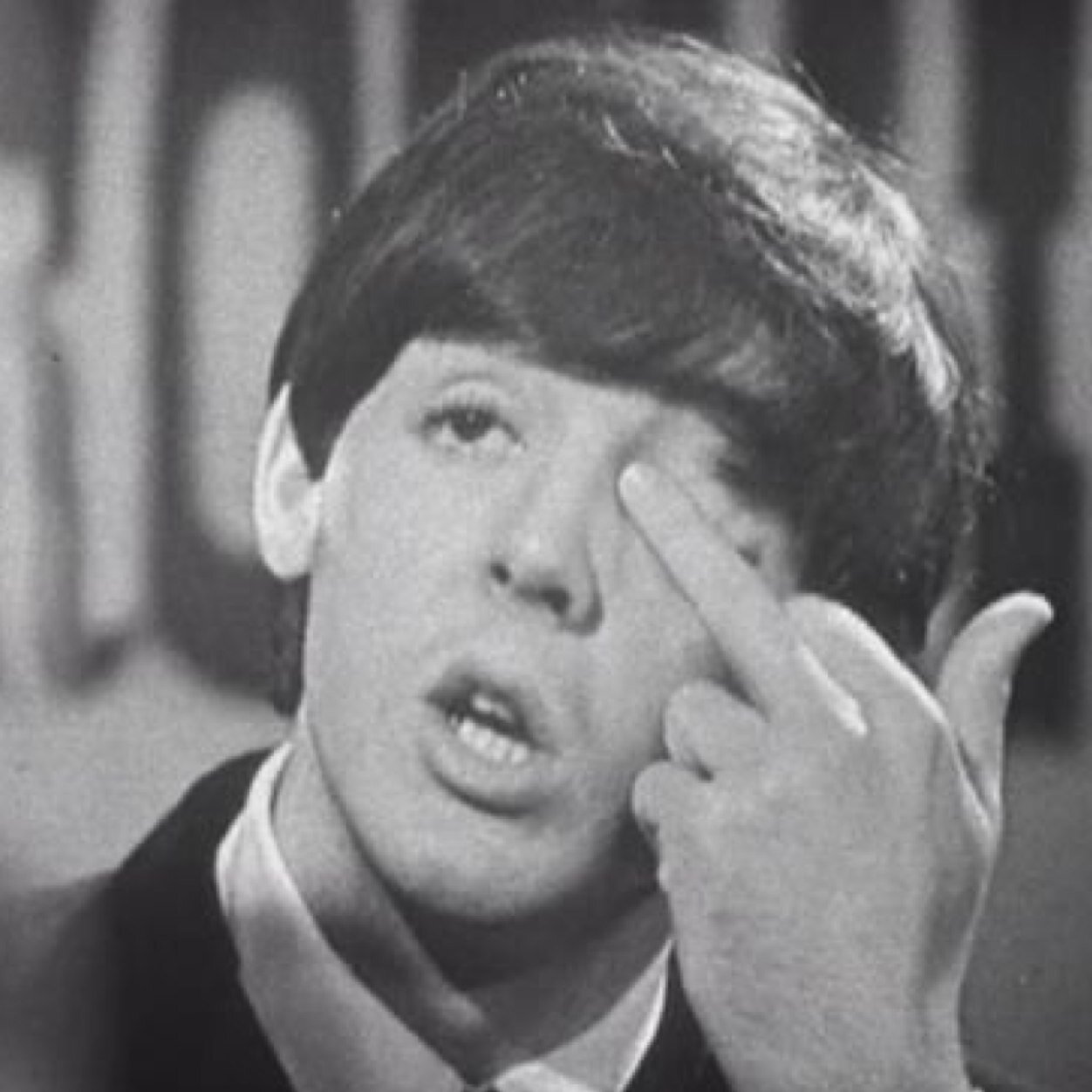 McCartneyMadnes's profile picture. Just a growing McCartney's fan page.
Keep on sending your love.