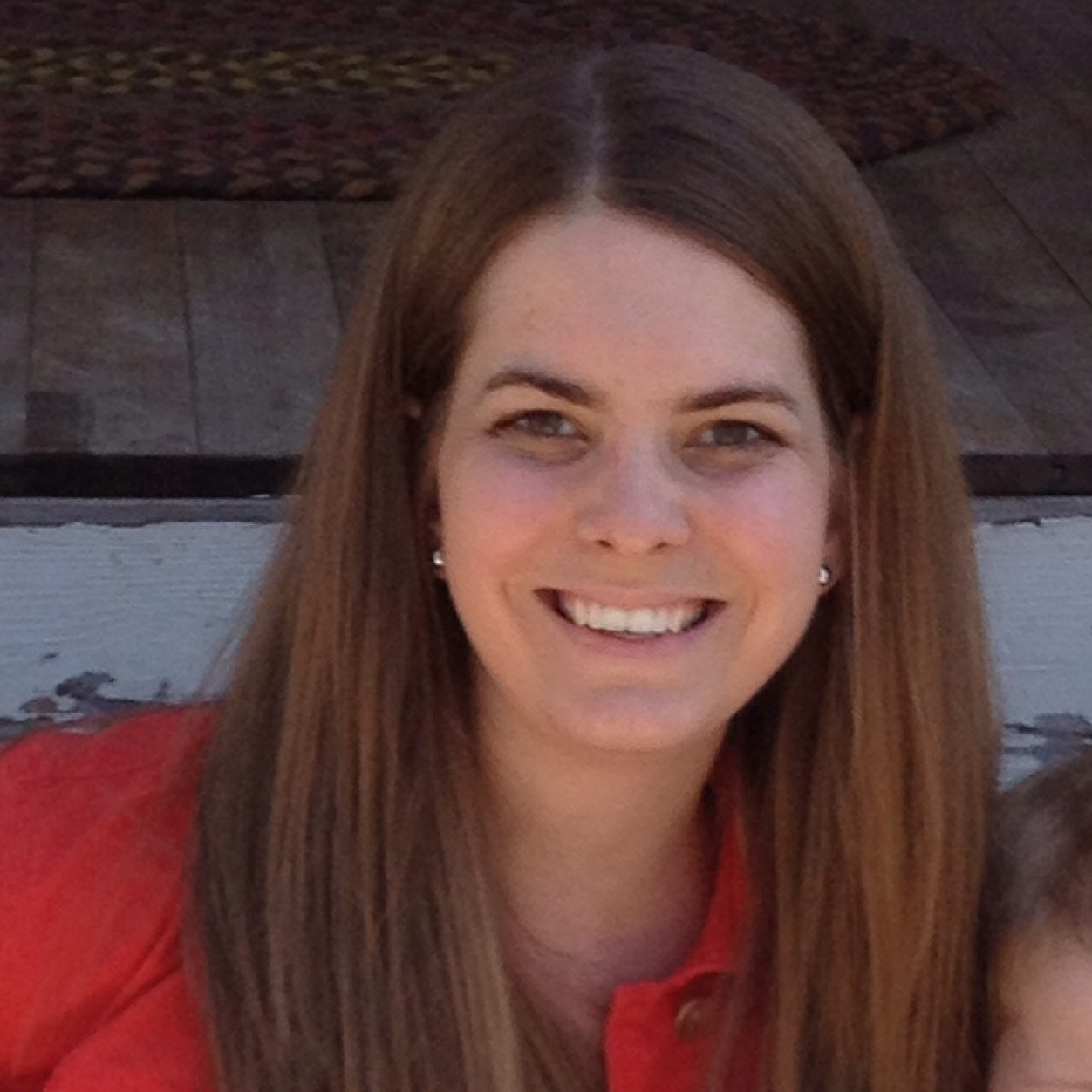 Minneapolis-based digital marketer specializing in SEM and SEO. Mother. Runner. Wifey.