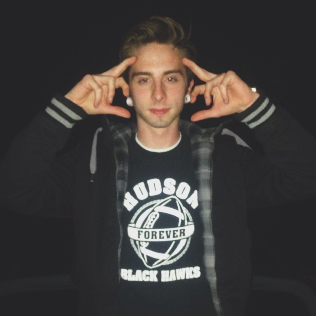 evannever's profile picture. I’m just obsessed with my girlfriend Stacie so don’t @ me.