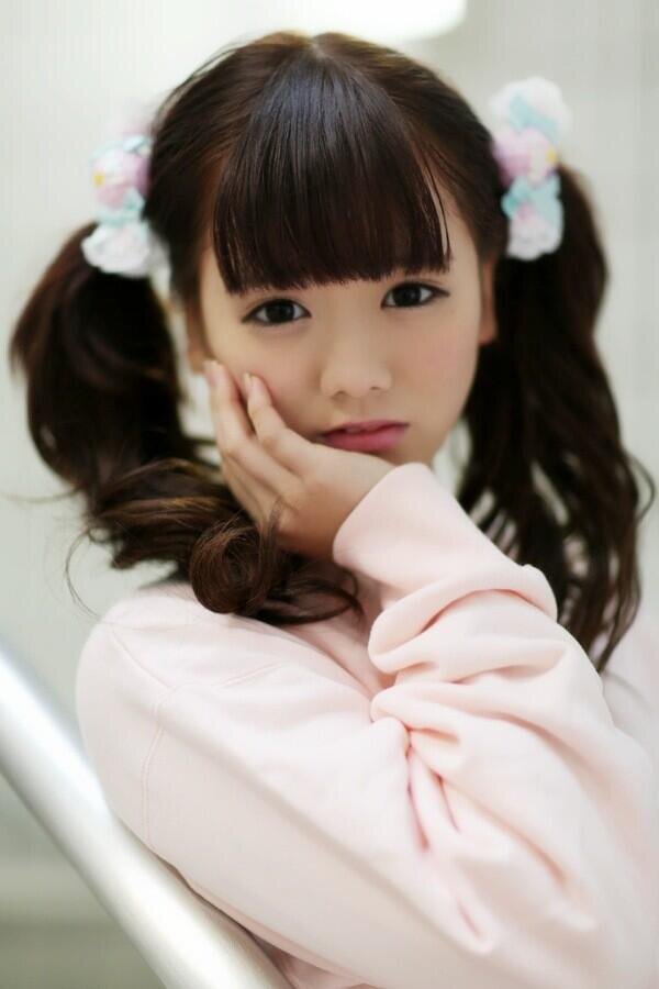 I'm Japanese Idol (was Sasaki Miyuu) and want to communicate with people outside Japan :) I keep this twitter account secret from Japanese fans.