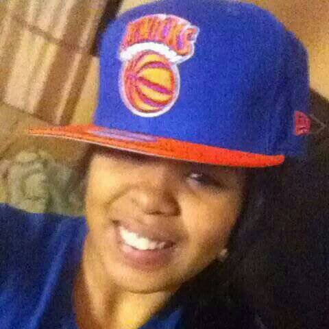 I'm a single mom I'm in college I love basketball guys party for have fun and love to take care kids
