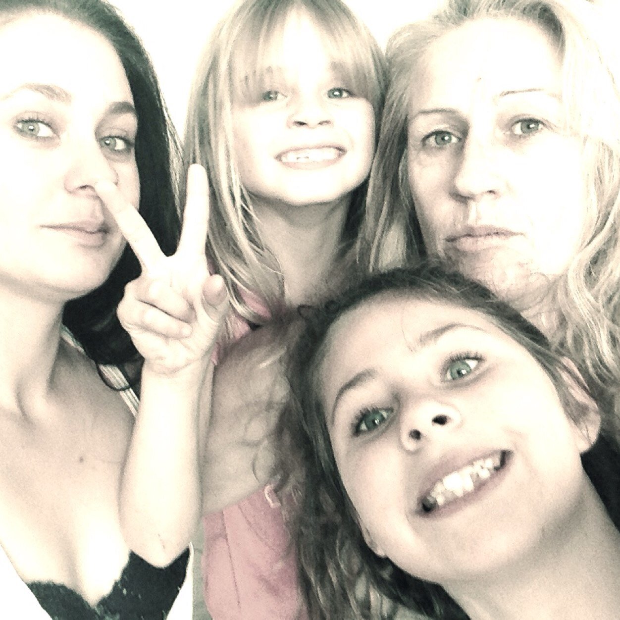 teigzlaree87's profile picture. 