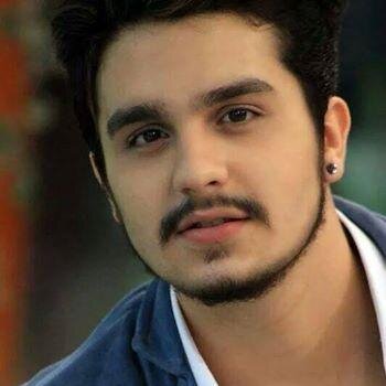 Se depender do meu amor para viver , viverás além da vida , pois o que sinto por você vai além do amor @luansantana
Since : 24/10/11/