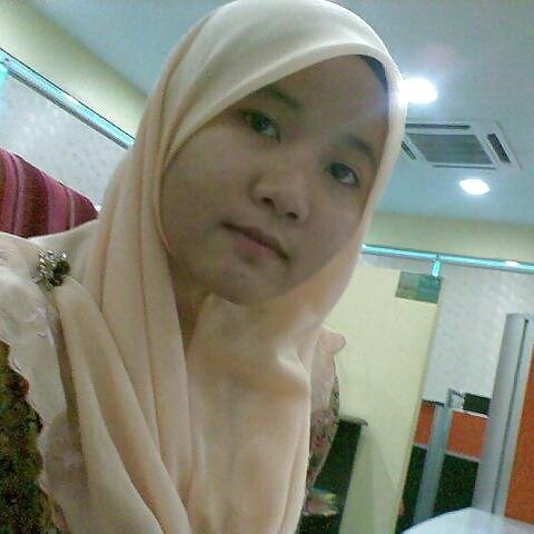 Gue asli cowo tulen  cari cewek bokingan area jogja suka yang jilbaber, DM ya klo ada info
