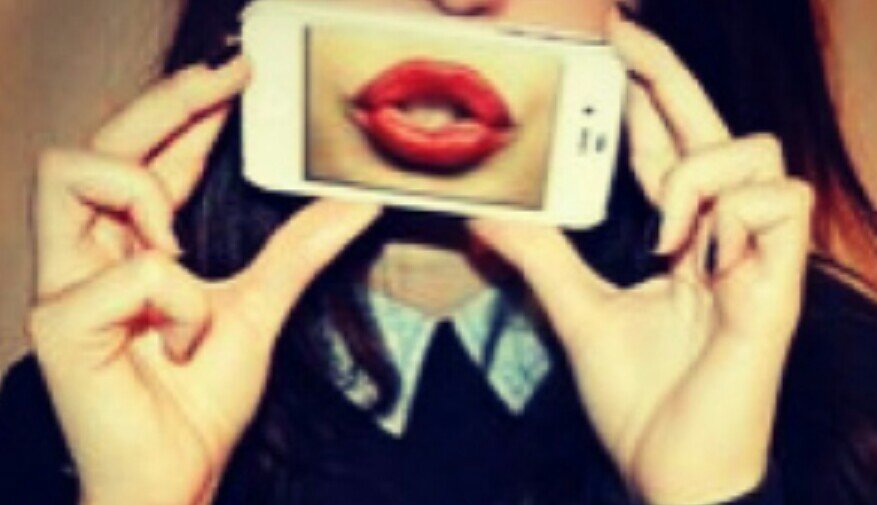 FaseehaB's profile picture. In search of Sleep, Sushi, & The Shire