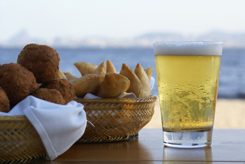 Reidobacalhau's profile picture. Com 30 anos de existência, o Rei do Bacalhau da Ilha é o reduto gastronômico preferido dos insulanos e líder na culinária portuguesa e de frutos do mar.