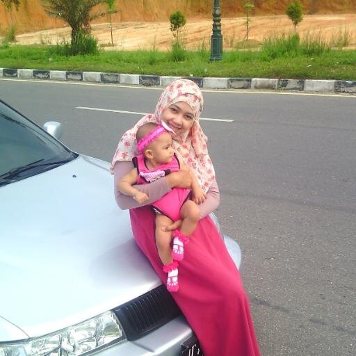A wife Tenggo Novrian, Mother To The Precious Daughter Ayunda Zahra Ratisya