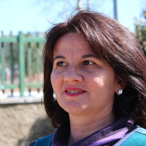 Interesada en casi todo, pero especialmente en los SSC (Servicios Socioculturales y a la Comunidad)
